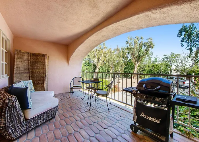 Sunny Palm Springs Retreat Permit# 58428
