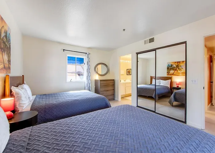 Sunny Palm Springs Retreat Permit# 58428
